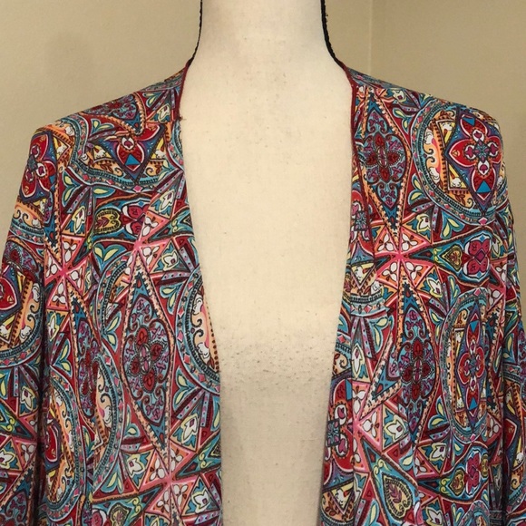 Lula Roe Top - Picture 2 of 8